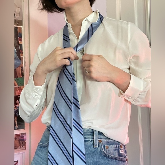 SILK and Polyester Periwinkle Vintage Men’s Tie - Picture 1 of 6